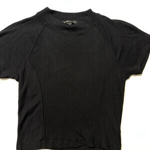 Beyond Yoga black Tshirt